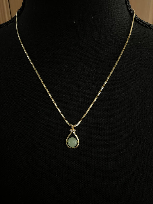 Light Jade Circle Necklace